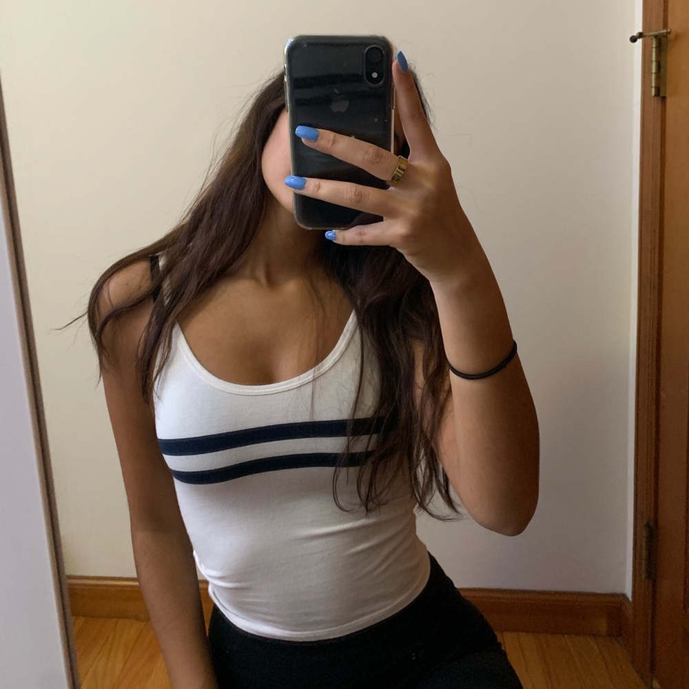 Brandy Melville crop top